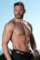 Enzo Rimenez at Meno Boy
